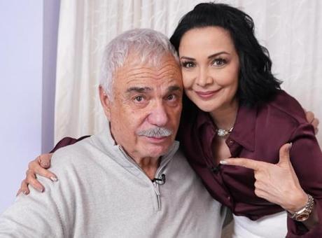 Evrim Akın, Ev Gezmesi'nde Halil Ergün'ün evine konuk oluyor